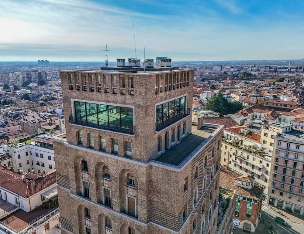 ULTIMATE PENTHOUSE STATEMENT
