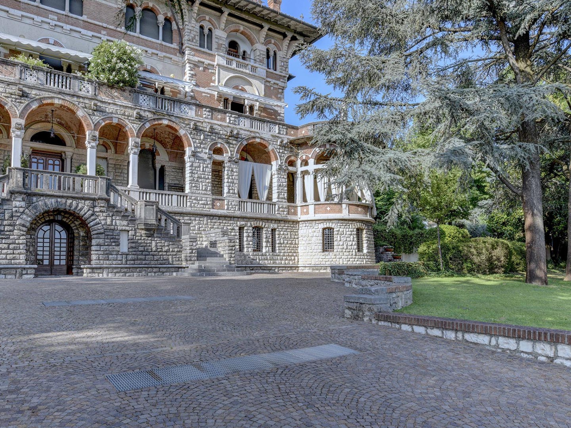 Villa Perlasca via Amba d'Oro