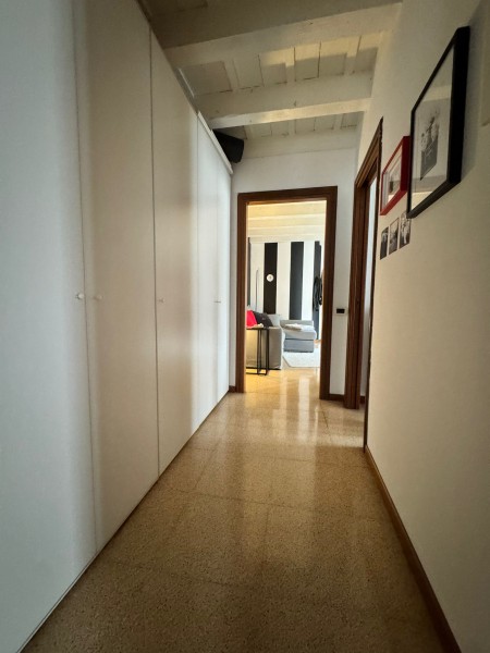 Appartamento Bilocale anticamera armadi